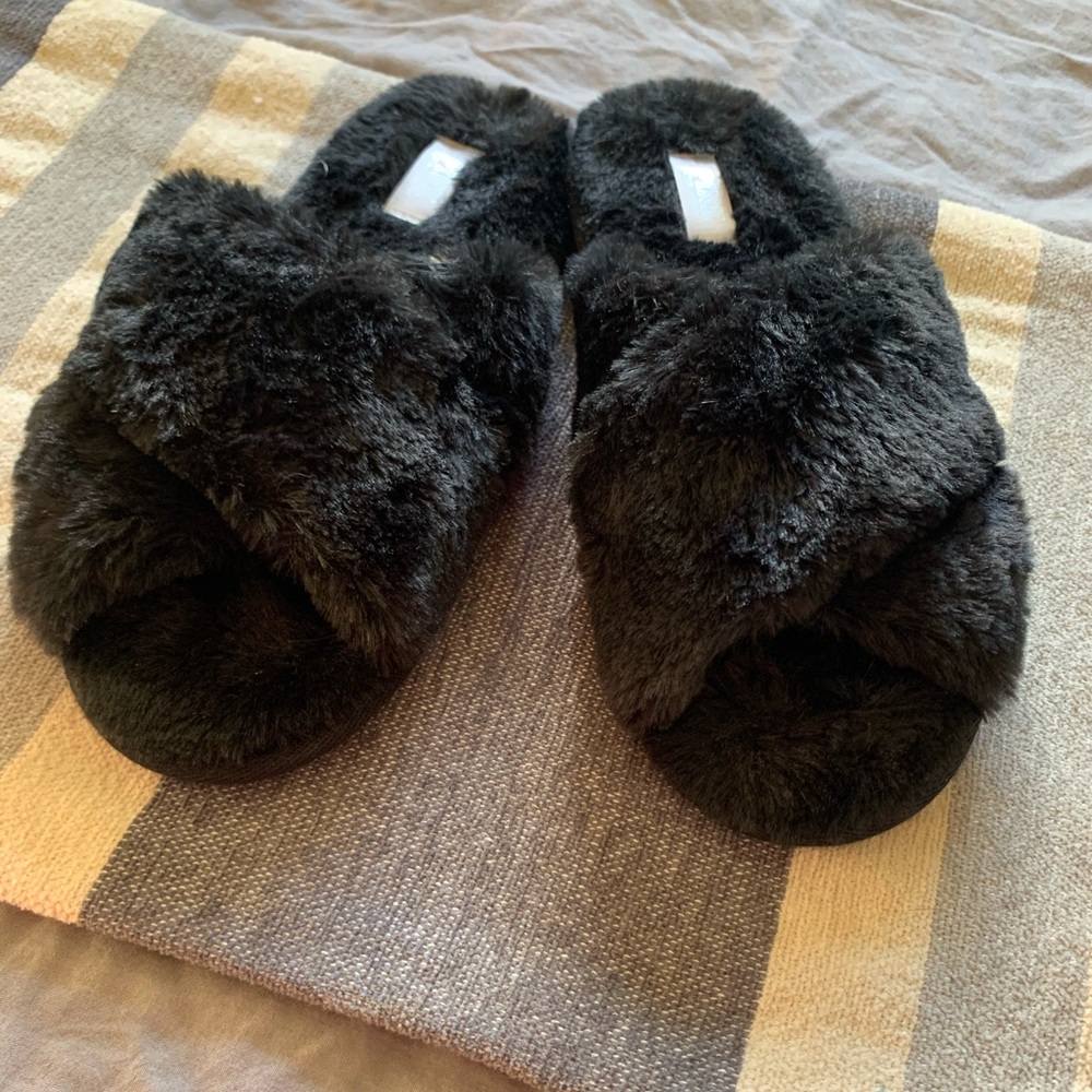 Victoria’s Secret criss cross slippers